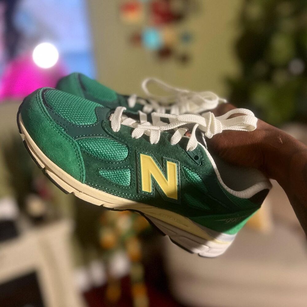 NEW BALANCE Teddy Santis x 990v3 Big Kid ‘Green Gold’
